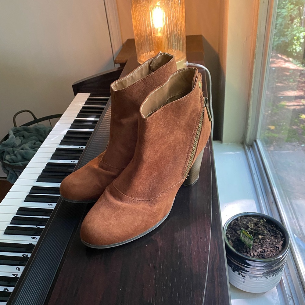 Qupid Booties - image 3